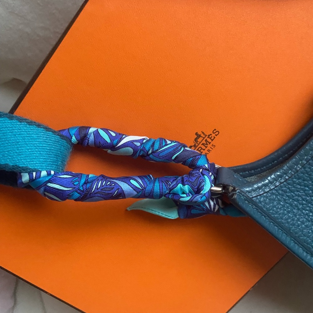 Hermes mini Evelyne With Matching Hermes Twilly - Picture 7 of 10